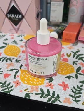 Truly strawberry glaze facial serum